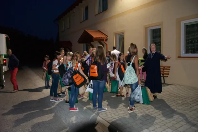 Dzieci z rodzin ukraińskich pograniczników rozpoczęły pobyt w Polsce