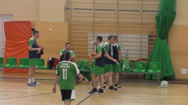 Zdjęcia z drugiego dnia I Mistrzostw SG w Koszykówce