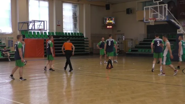 Zdjęcia z drugiego dnia I Mistrzostw SG w Koszykówce