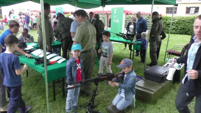Zdjęcia z pikniku dla dzieci z okazji święta SG