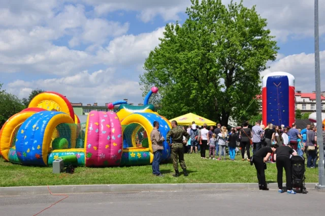 Zdjęcia z pikniku dla dzieci z okazji święta SG