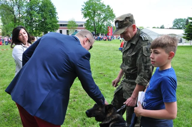 Zdjęcia z pikniku dla dzieci z okazji święta SG