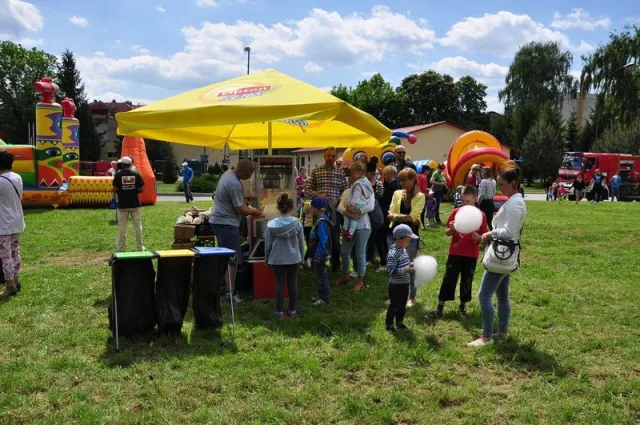 Zdjęcia z pikniku dla dzieci z okazji święta SG