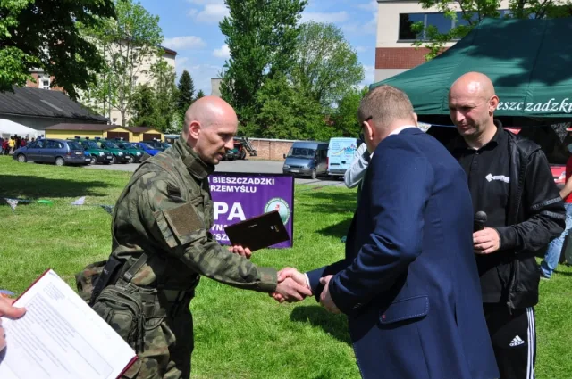 Zdjęcia z pikniku dla dzieci z okazji święta SG