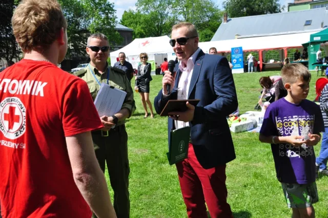 Zdjęcia z pikniku dla dzieci z okazji święta SG
