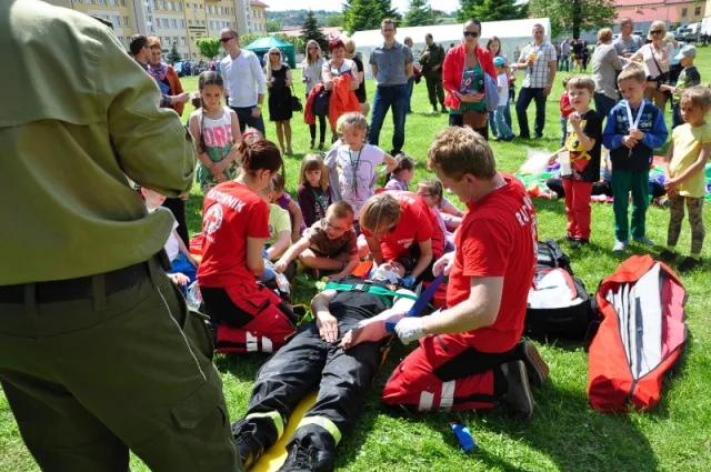 Zdjęcia z pikniku dla dzieci z okazji święta SG
