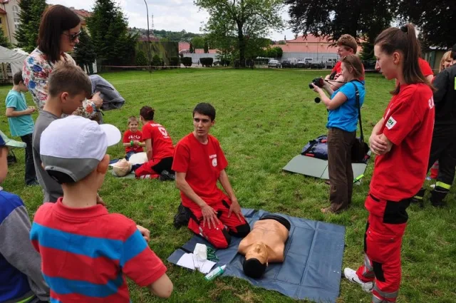 Zdjęcia z pikniku dla dzieci z okazji święta SG