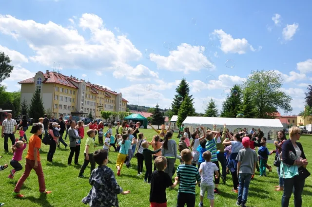 Zdjęcia z pikniku dla dzieci z okazji święta SG
