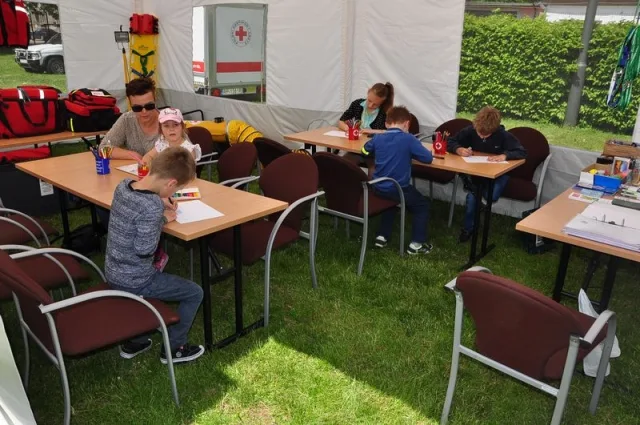 Zdjęcia z pikniku dla dzieci z okazji święta SG