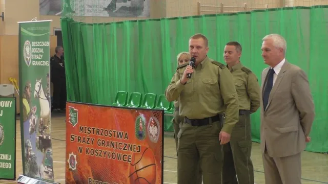 Zdjęcia z pierwszego dnia I Mistrzostw SG w Koszykówce