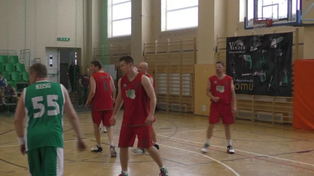 Zdjęcia z pierwszego dnia I Mistrzostw SG w Koszykówce