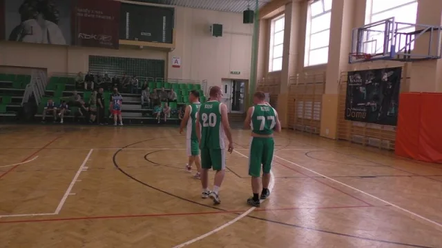 Zdjęcia z pierwszego dnia I Mistrzostw SG w Koszykówce
