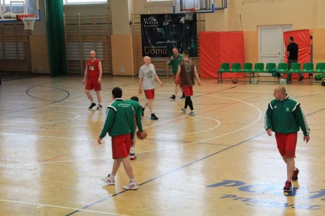 Zdjęcia z trzeciego dnia I Mistrzostw SG w Koszykówce